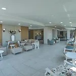 Hotel Sarti Beach *