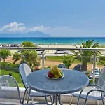 Hotel Sarti Beach