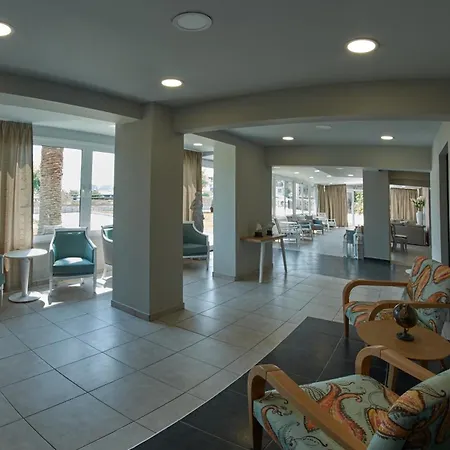 Hotel Sarti Beach فندق *