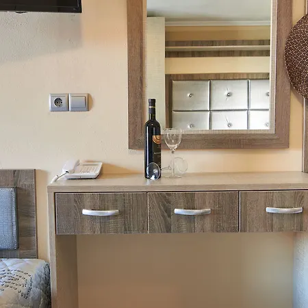 Hotel Sarti Beach * سارتي