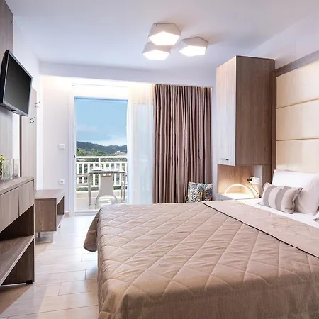 فندق Hotel Sarti Beach سارتي