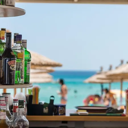 Hotel Sarti Beach サルティ