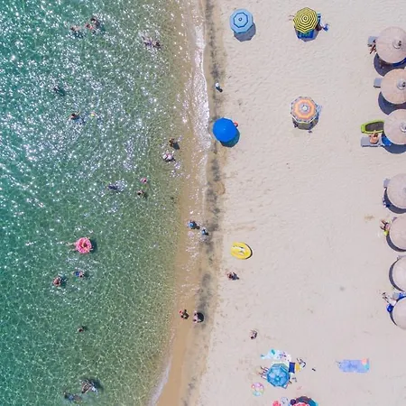 Hotel Sarti Beach ホテル *