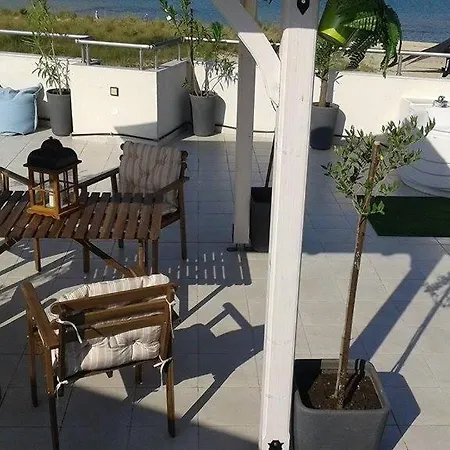Hotel Sarti Beach ホテル *