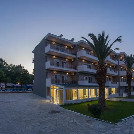 Hotel Sarti Beach サルティ