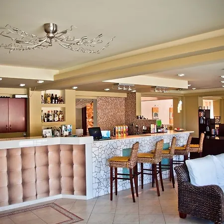 Hotel Sarti Beach * サルティ
