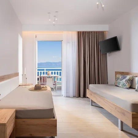 Hotel Sarti Beach ホテル サルティ